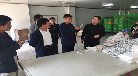 参观企业.jpg
